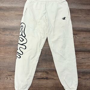 Olivia Rodrigo Cream ‘Sour’ Sweatpants
